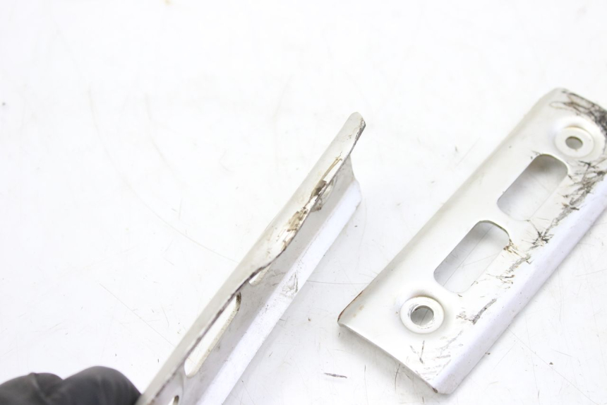 photo de RADIATEURKAP YAMAHA FZS FAZER 600 (1998 - 2001) - Zoom op gebruiksstaat