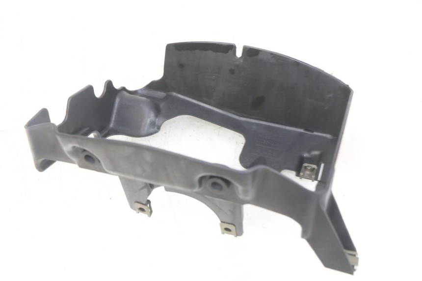 photo de RADIATEURKAP APRILIA SCARABEO LIGHT 125 (2007 - 2011) - Zoom op gebruiksstaat