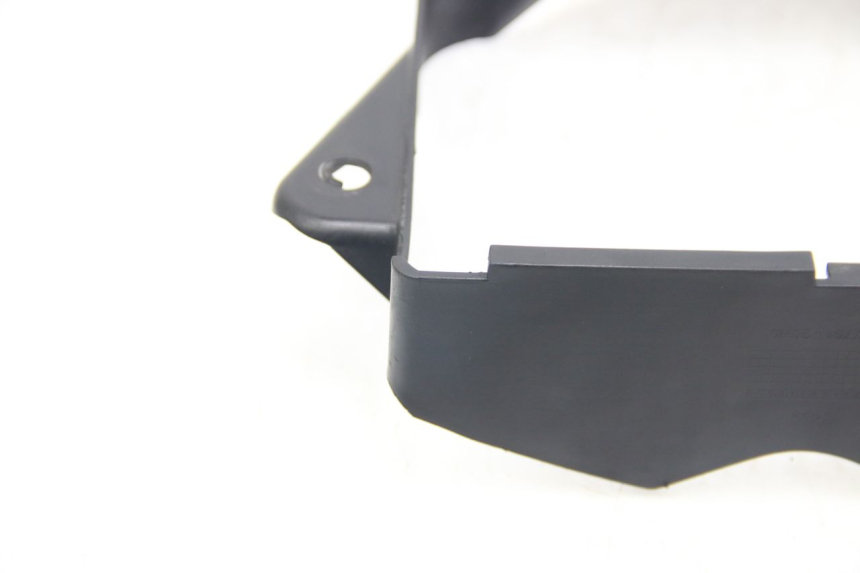 photo de RADIATEURKAP SUZUKI SIXTEEN 125 (2008 - 2010) - Gecontroleerd onderdeel