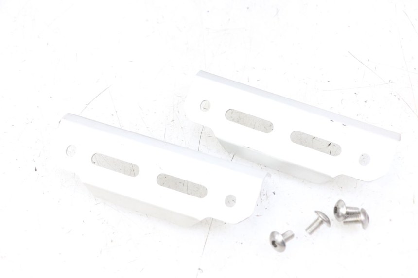 photo de RADIATEURKAP SUZUKI SV N 650 (1999 - 2002) - Hoofdaanzicht