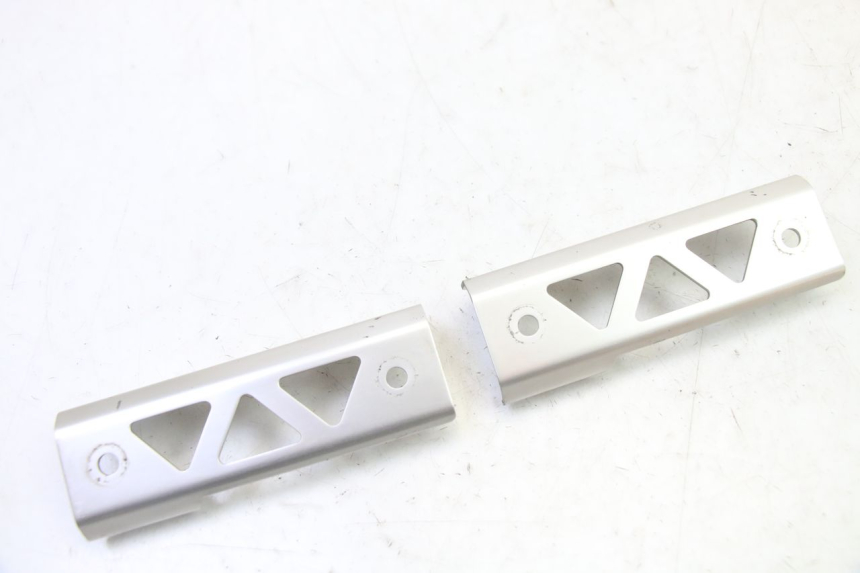 photo de RADIATEURKAP SUZUKI SV S 650 (2003 - 2009) - Hoofdaanzicht