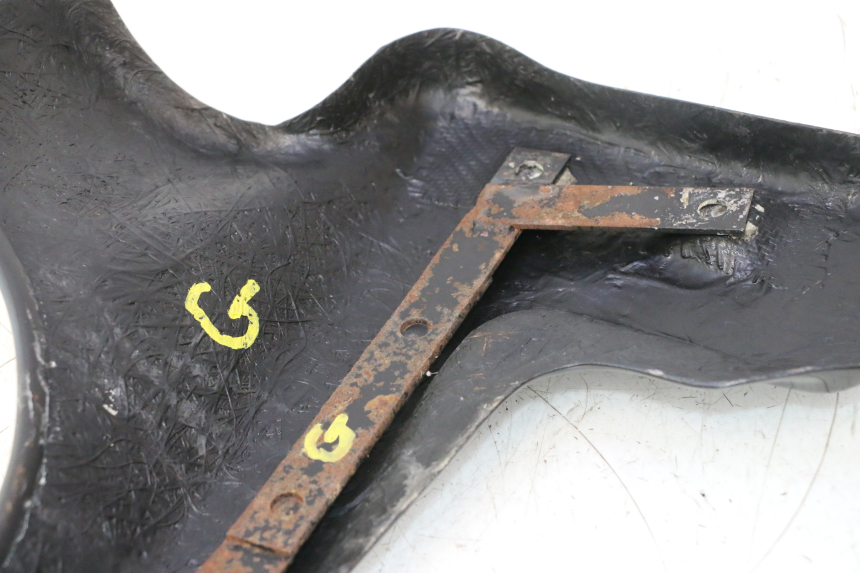 photo de RADIATEURKAP YAMAHA XJR 1300 (1998 - 2002) - Zoom op componenten