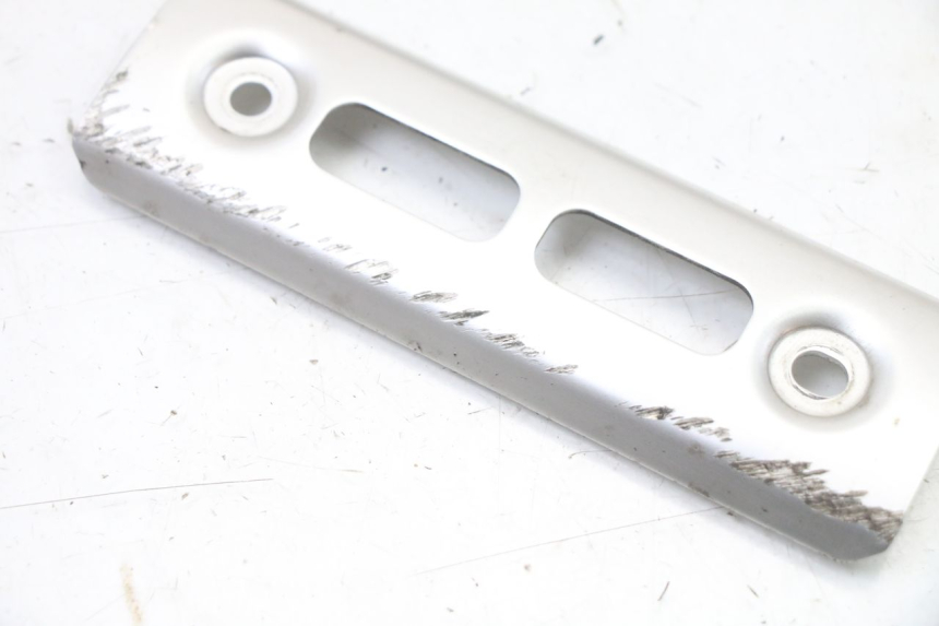 photo de RADIATEURKAP YAMAHA FZS FAZER 600 (2001 - 2003) - Zoom op gebruiksstaat