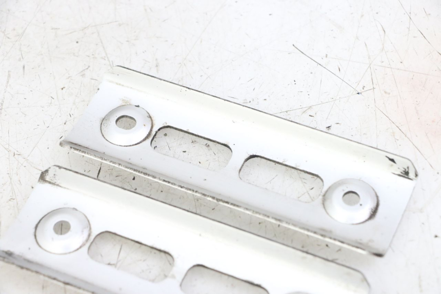 photo de RADIATEURKAP YAMAHA FZS FAZER 600 (2001 - 2003) - Zoom op gebruiksstaat