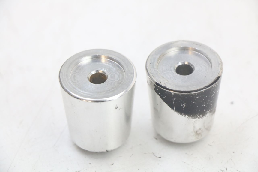 photo de STUURKOPPEN SUZUKI GSR 750 (2011 - 2017) - Technische close-up