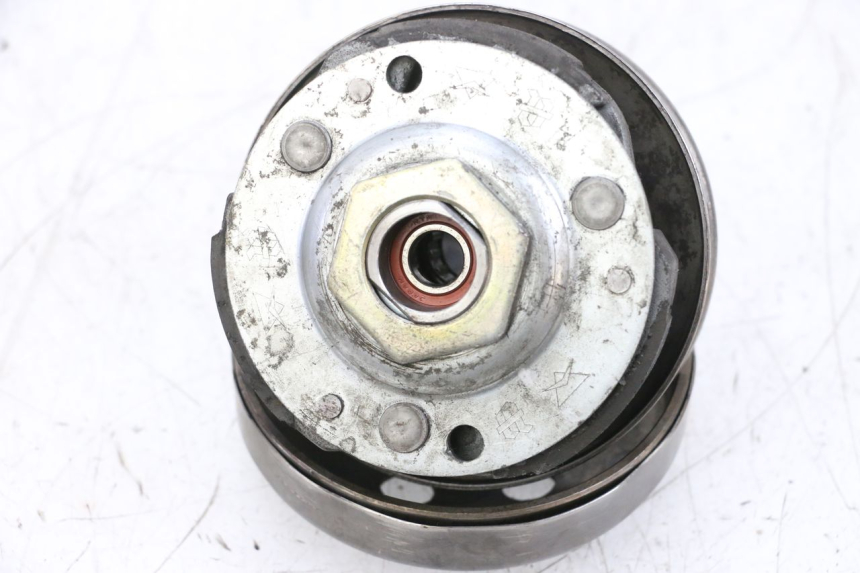 photo de KOPPELING MBK BOOSTER SPIRIT NAKED 50 (2004 - 2017) - Zoom op componenten