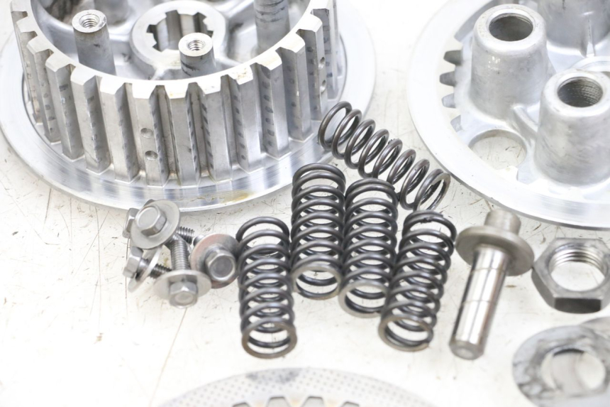 photo de KOPPELING SUZUKI GSX E 250 (1982 - 1983) - Aanvullende foto