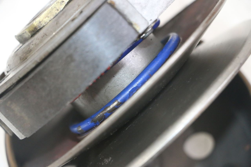 photo de KOPPELING PEUGEOT JET FORCE CARBU 50 (2003 - 2016) - Staat van het oppervlak