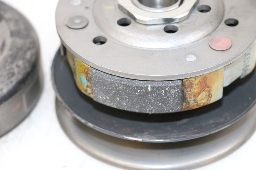 photo de KOPPELING PEUGEOT KISBEE 4T 50 (2018 - 2022) - Detail van het onderdeel