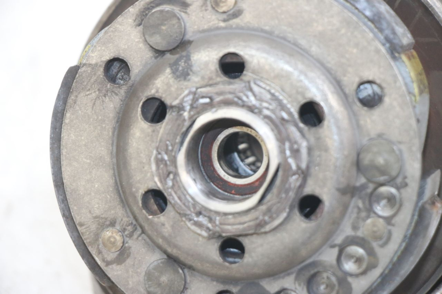 photo de KOPPELING PEUGEOT LUDIX 50 (2005 - 2007) - Bevestigingspunten