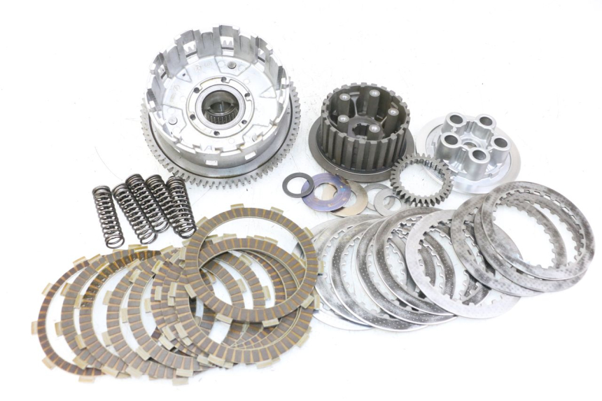 photo de KOPPELING SUZUKI GSR 750 (2011 - 2017) - Hoofdaanzicht