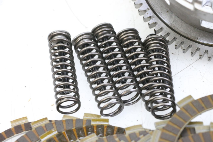 photo de KOPPELING SUZUKI GSR 750 (2011 - 2017) - Alternatieve hoek