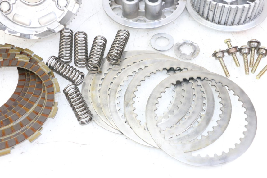 photo de KOPPELING SUZUKI SV S 650 (1999 - 2002) - Alternatieve hoek