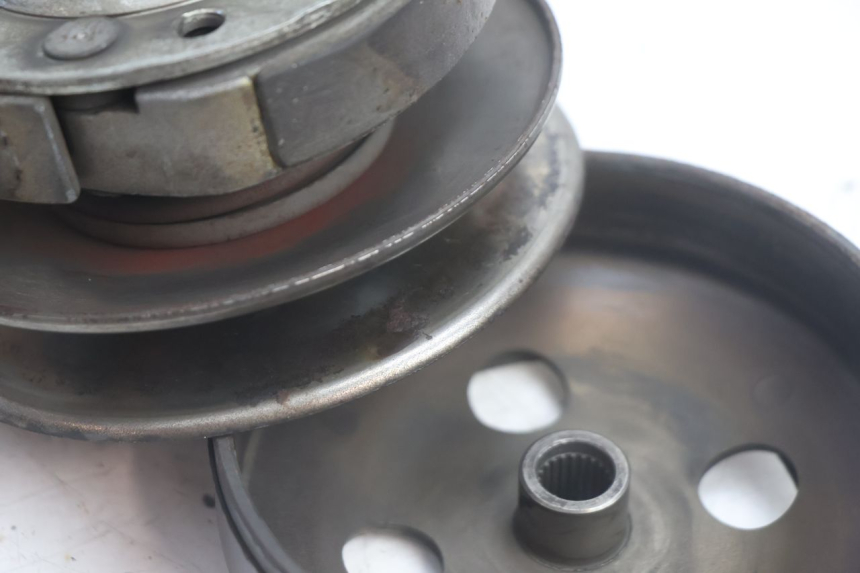 photo de KOPPELING PEUGEOT TREKKER 50 (1995 - 2004) - Andere kijkhoek