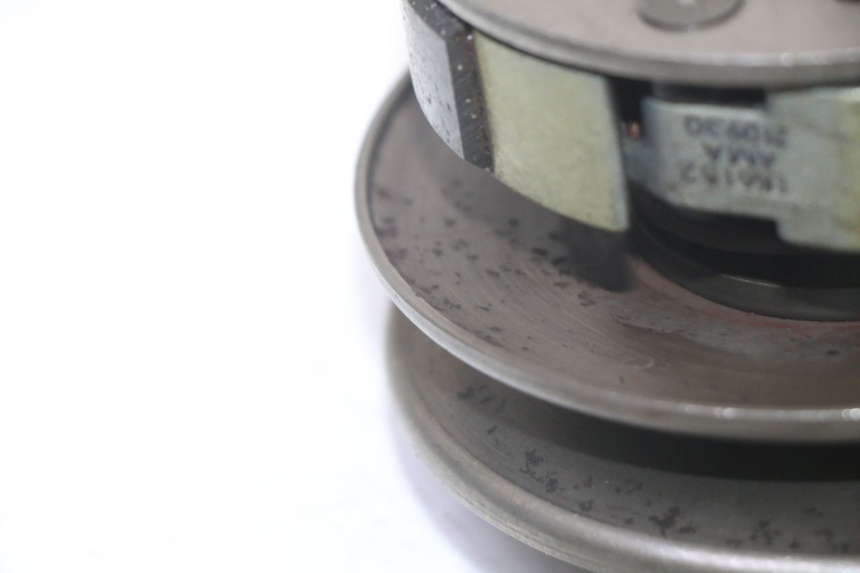 photo de KOPPELING PEUGEOT TWEET PRO EFI 4T 50 (2021 - 2022) - Technische close-up