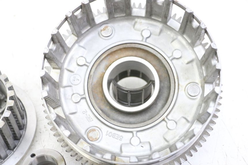 photo de KOPPELING YAMAHA FZ6 FAZER S2 600 (2007 - 2011) - Bevestigingspunten