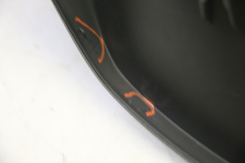 photo de TELLERRAND METERPLAATJE PIAGGIO MP3 RL 250 (2006 - 2010) - Bevestigingspunten