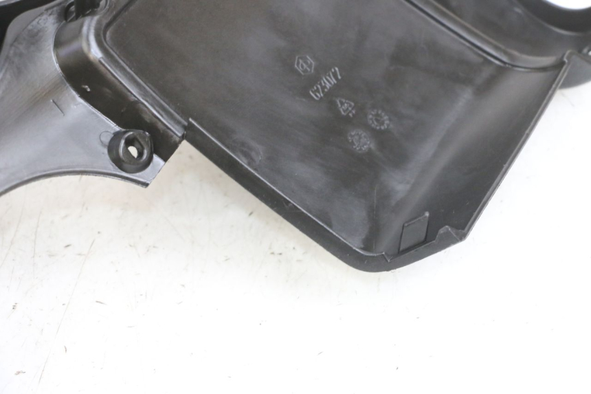 photo de TELLERRAND METERPLAATJE PIAGGIO MP3 RL 250 (2006 - 2010) - Detail van het onderdeel