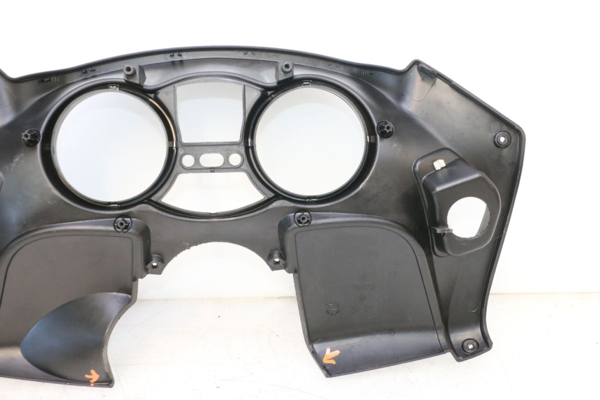 photo de TELLERRAND METERPLAATJE PIAGGIO MP3 RL 250 (2006 - 2010) - Bevestigingspunten