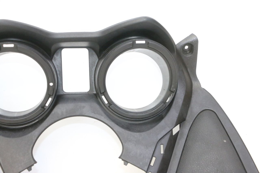 photo de TELLERRAND METERPLAAT YAMAHA X-MAX XMAX 125 (2010 - 2013) - Zoom op componenten