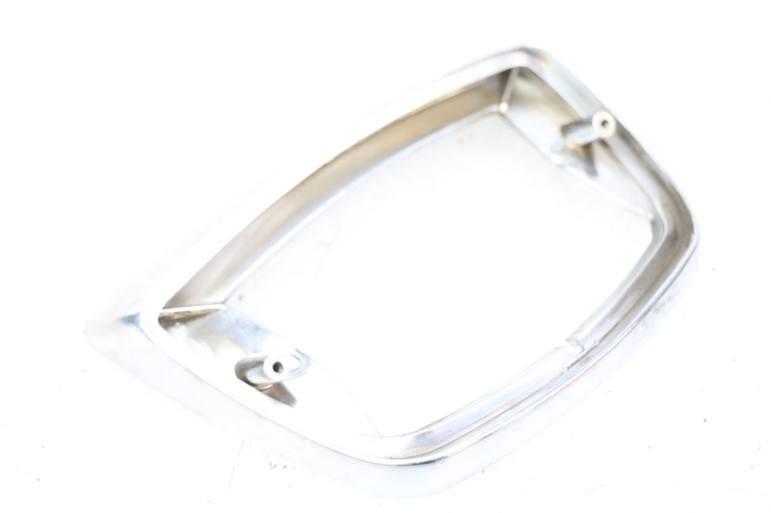 photo de ACHTERLICHTOMRANDING PIAGGIO VESPA LX 2T 50 (2005 - 2013) - Hoofdaanzicht