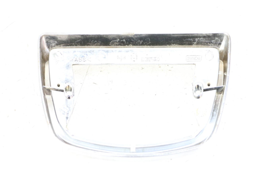 photo de ACHTERLICHTOMRANDING PIAGGIO VESPA LX 2T 50 (2005 - 2013) - Detail van het onderdeel