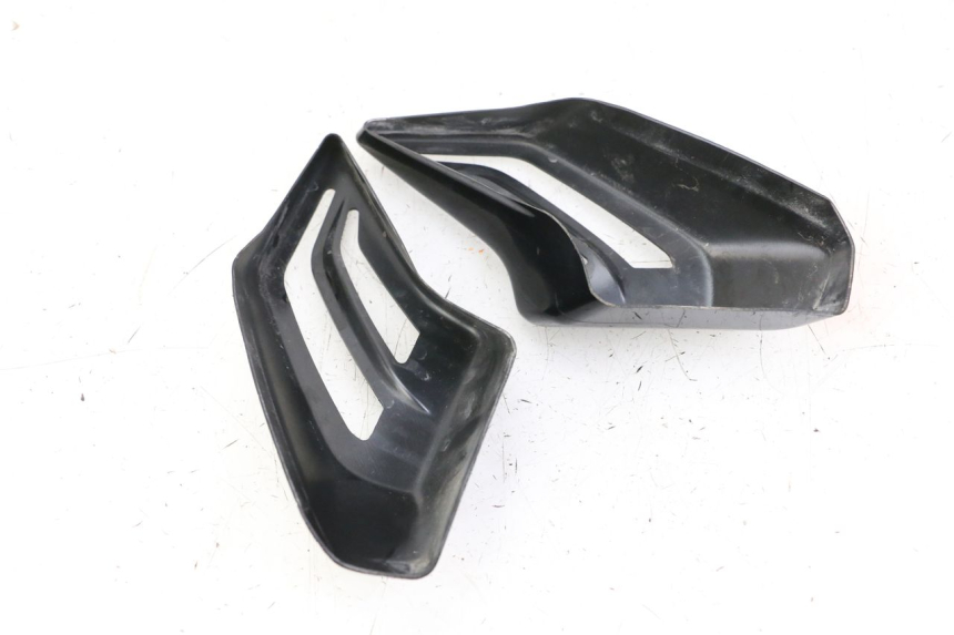 photo de ACHTERLICHTOMRANDING YAMAHA YP T-MAX TMAX 530 (2017 - 2020) - Zoom op gebruiksstaat