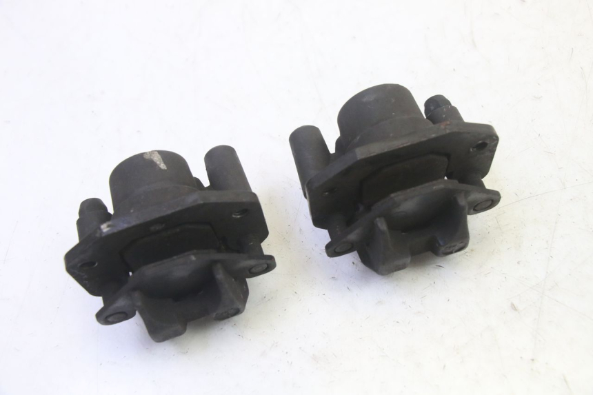 photo de ACHTERREMZADEN QUADRO 4 4D 350 (2015 - 2018) - Bevestigingspunten