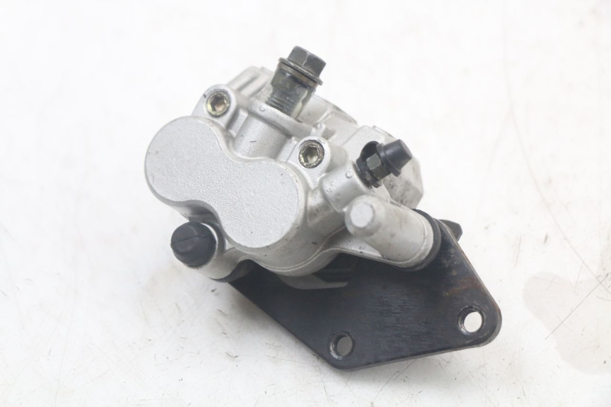 photo de ACHTERREMZADEN JONWAY AZTRAL 125 (2008 - 2017) - Detail van het onderdeel