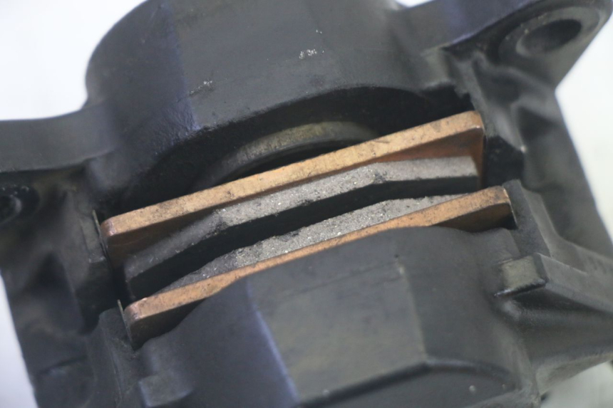 photo de ACHTERREMKLEM PIAGGIO MP3 125 (2006 - 2014) - Bevestigingspunten