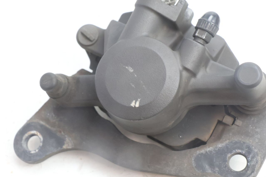 photo de ACHTERREMKLEM YAMAHA N-MAX NMAX 125 (2021 - 2024) - Detail van het onderdeel