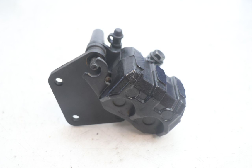photo de ACHTERREMKLEM JM MOTORS R-MAX TECH 50 (2024 - 2026) - Technische close-up