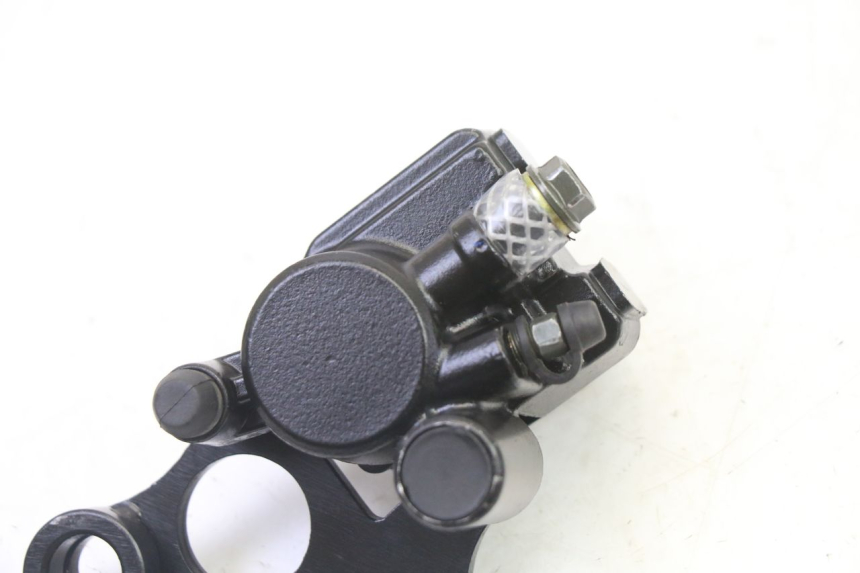 photo de ACHTERREMKLEM APOLLO RFZ 125 - Detail van het onderdeel