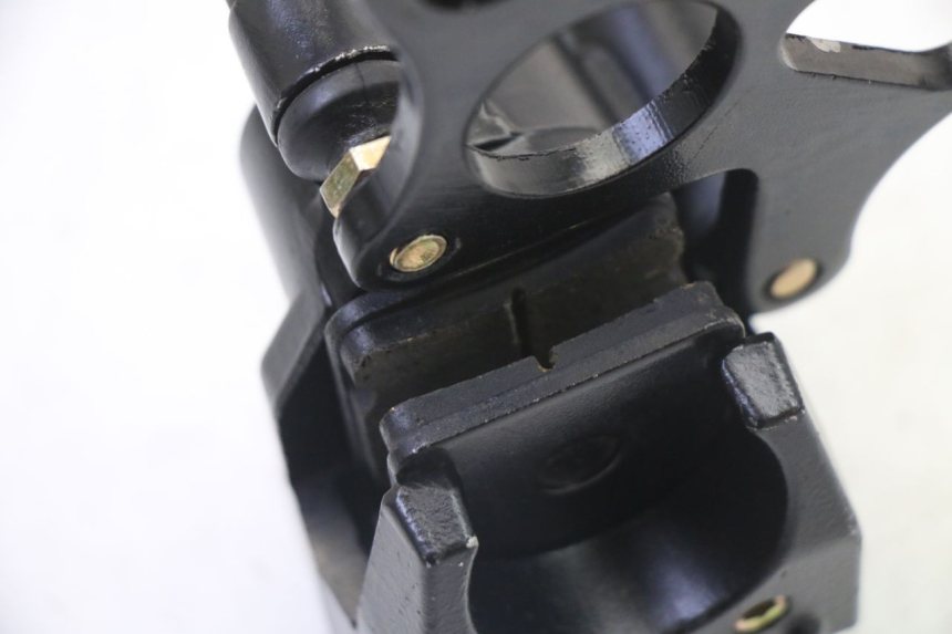 photo de ACHTERREMKLEM APOLLO RFZ 125 - Bevestigingspunten
