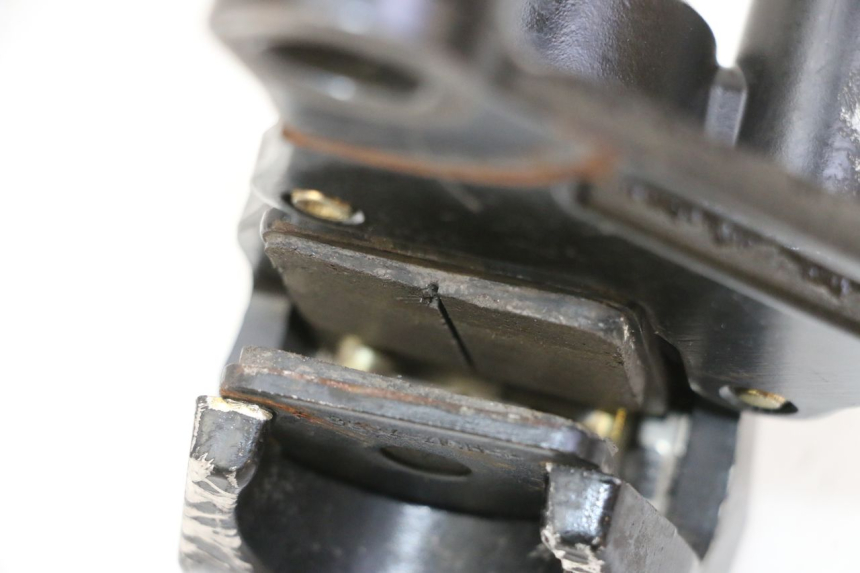 photo de ACHTERREMKLEM APOLLO RFZ 125 - Zoom op gebruiksstaat