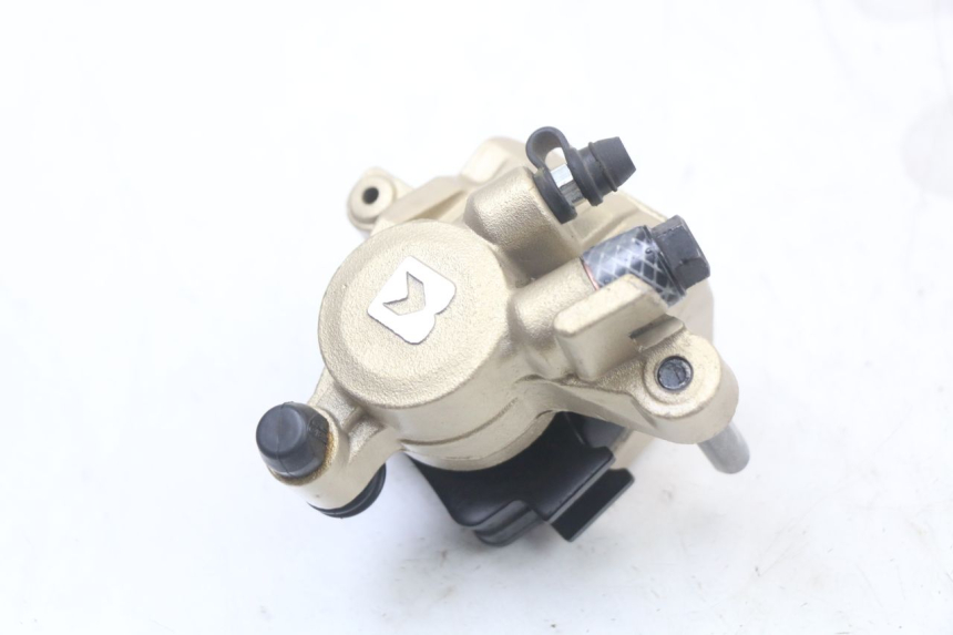 photo de ACHTERREMKLEM ROYAL ENFIELD SCRAM 411 (2022 - 2024) - Detail van het onderdeel