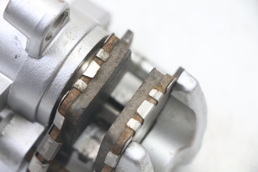photo de ACHTERREMKLEM SMALL MX THUNDER 250 - Bevestigingspunten