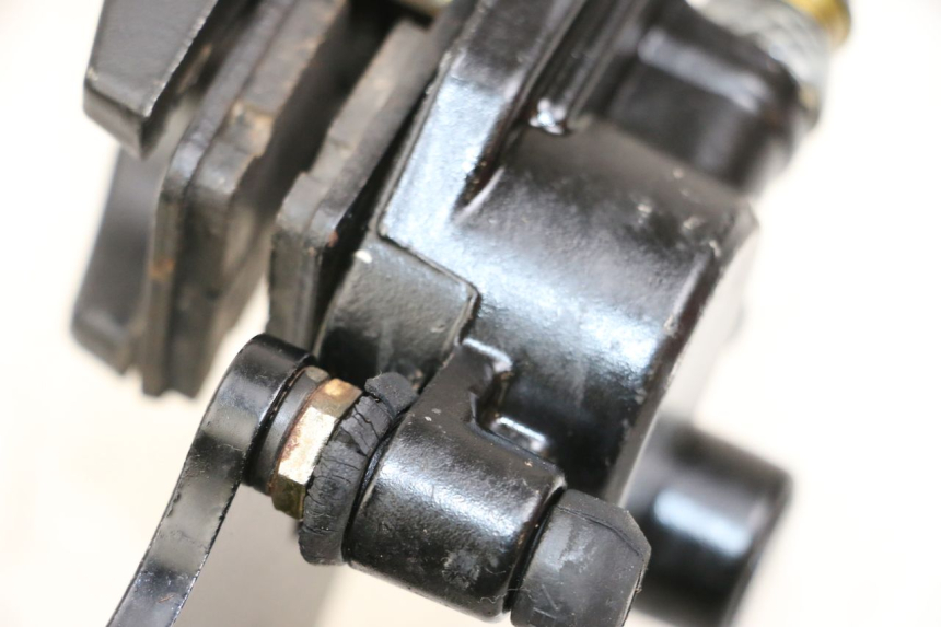 photo de ACHTERREMKLEM NITRO MOTORS THUNDER 125 - Zoom op gebruiksstaat