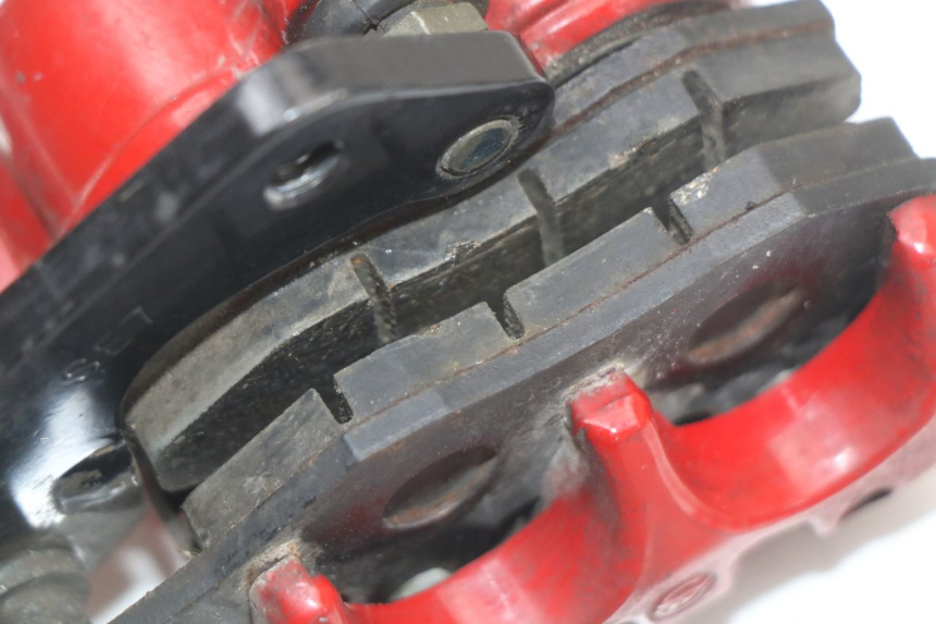 photo de VOORREMMEERZETTEL DAELIM A-FOUR 2T 50 (2005 - 2012) - Bevestigingspunten