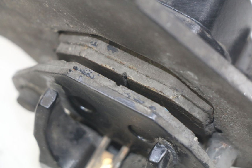 photo de VOORREMKLEM KYMCO AGILITY 16+ 4T 50 (2018 - 2023) - Zoom op gebruiksstaat