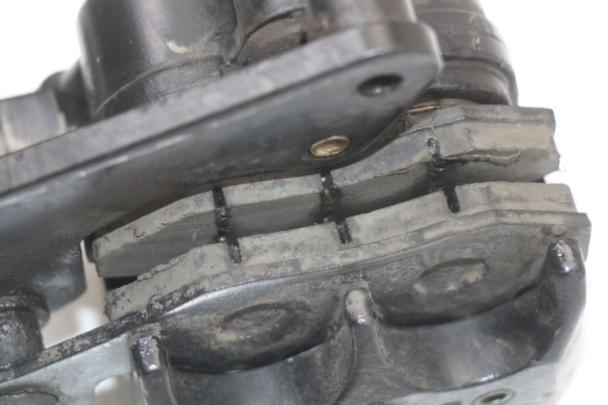 photo de VOORREMMEERKLEM KYMCO AGILITY 4T 50 (2005 - 2018) - Bevestigingspunten