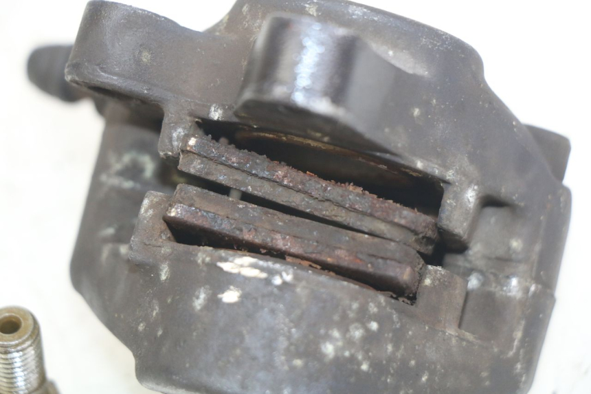 photo de VOORREMMEERKLEM MBK BOOSTER SPIRIT 50 (1999 - 2003) - Zoom op gebruiksstaat