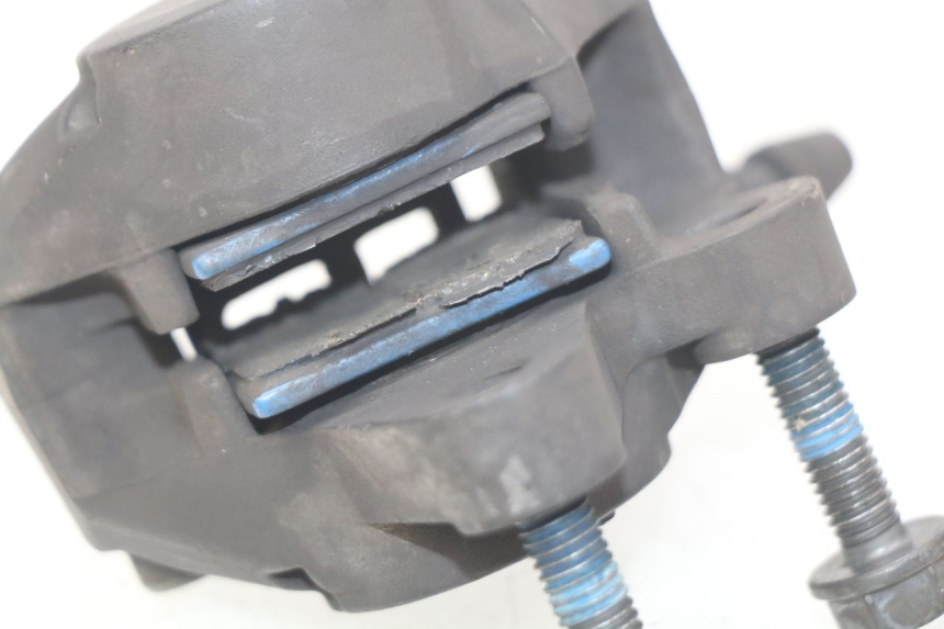 photo de VOORREMKLEM YAMAHA BW'S 50 (2004 - 2017) - Detail van het onderdeel