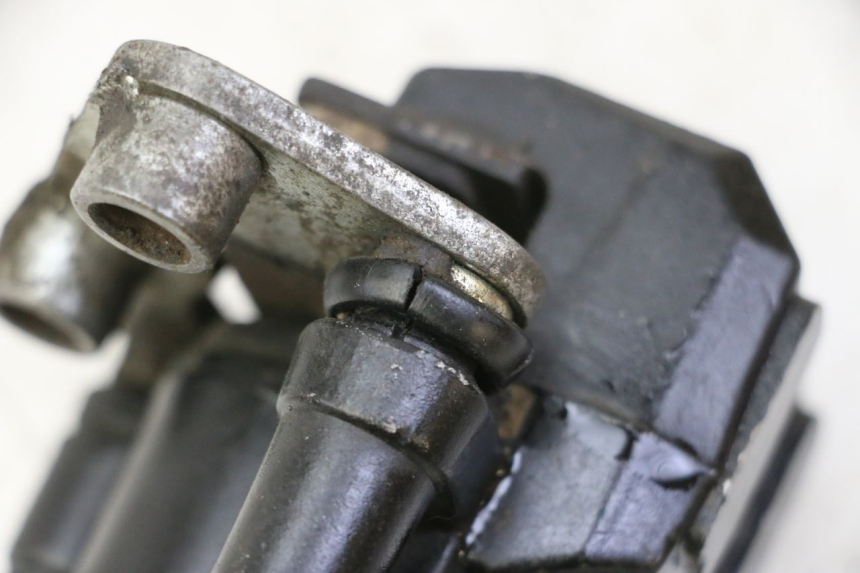 photo de VOORREMMEERCLIP CCR DIRT BIKE 125 - Detail van het onderdeel