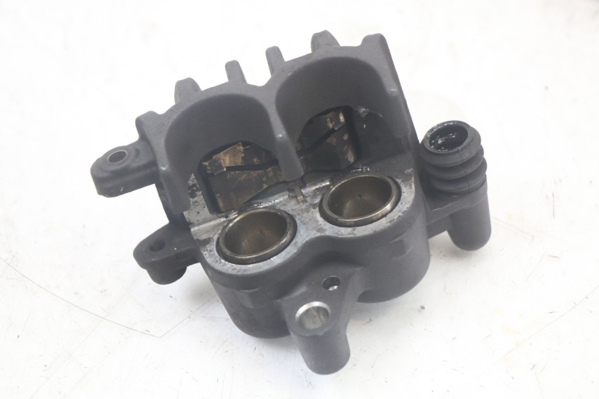 photo de VOORREMMEERZUIER KAWASAKI ER-6 ER6 N 650 (2012 - 2016) - Bevestigingspunten