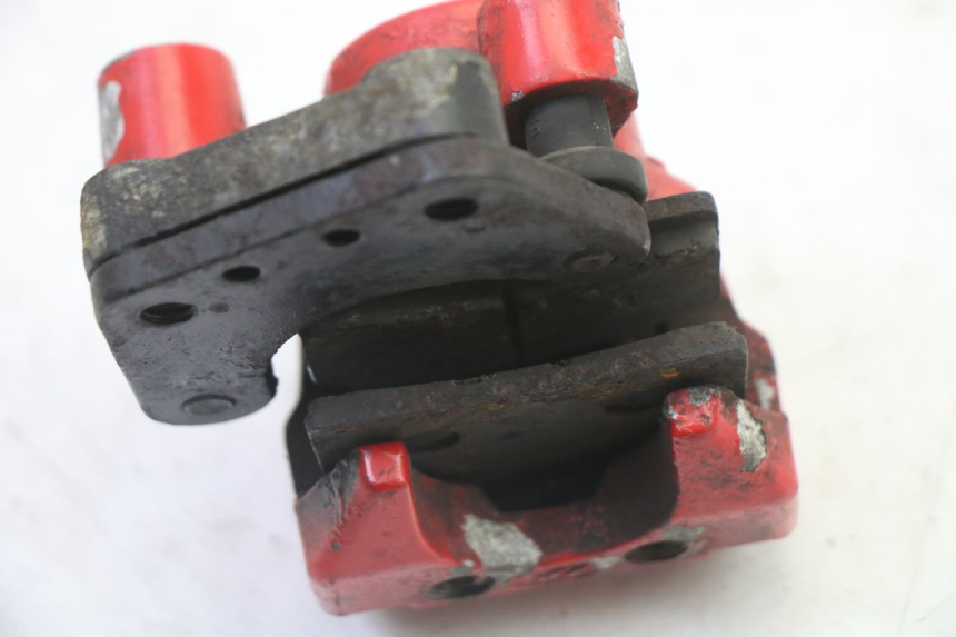 photo de VOORREMMEERZUIER KEEWAY F-ACT FACT 50 (2006 - 2011) - Bevestigingspunten