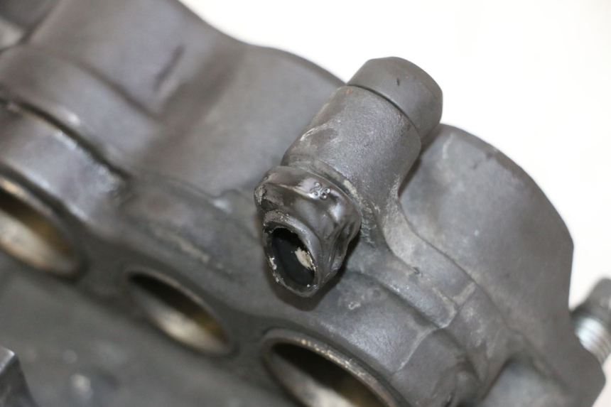 photo de VOORREMMEERZETTEL HONDA FES S-WING SWING ABS 125 (2007 - 2015) - Andere kijkhoek