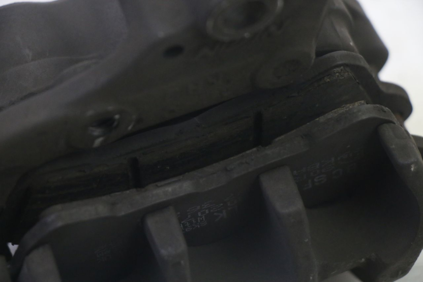 photo de VOORREMMEERZETTEL HONDA FES S-WING SWING ABS 125 (2007 - 2015) - Bevestigingspunten