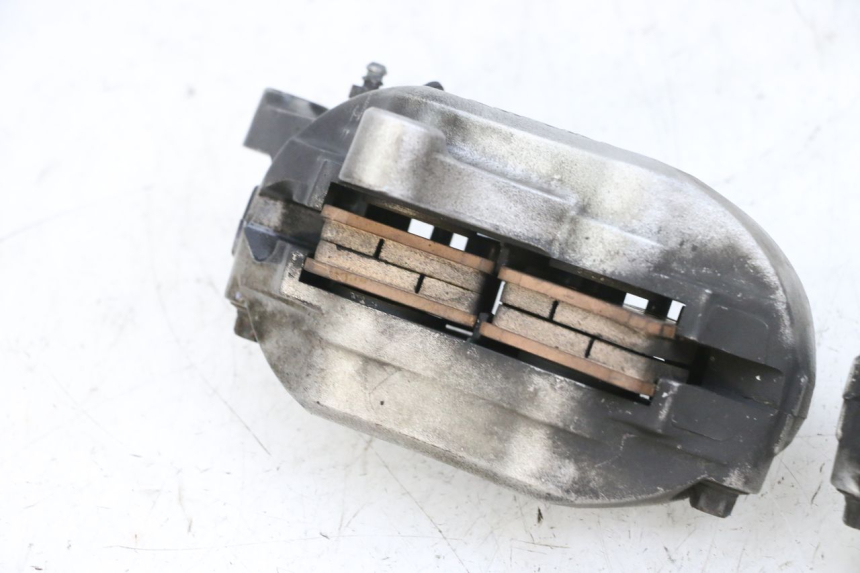 photo de VOORREMMEERKLEM YAMAHA FJR ABS 1300 (2006 - 2012) - Zoom op gebruiksstaat