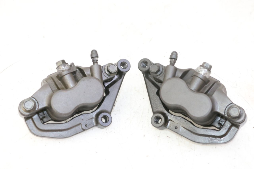 photo de VOORREMMEERKLEM YAMAHA FZ6 N FAZER 600 (2004 - 2006) - Hoofdaanzicht